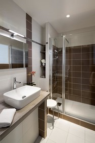 Hotel The Originals Vichy Les Nations