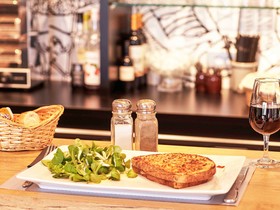 ibis Auray