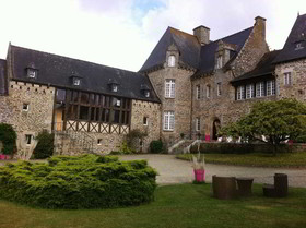 Chateau Hotel De Brelidy