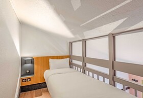 B&B Hôtel Brest Kergaradec