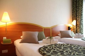 Kyriad Hotel Lamballe