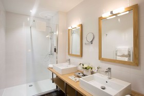 Hotel De l'Abbaye  Best Western Premier Collection