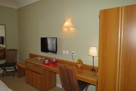 Brit Hotel Confort Cleria Lorient Centre
