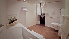 Brit Hotel Les Voyageurs