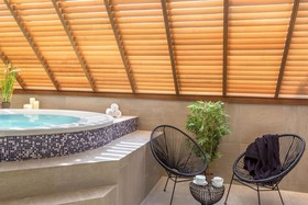 Best Western  Les Bains Hôtel & Spa