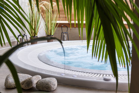 Best Western  Les Bains Hôtel & Spa