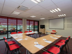 Hôtel ibis Guingamp - Coeur de Bretagne