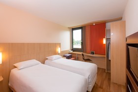 Hôtel ibis Guingamp - Coeur de Bretagne