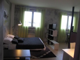 Queen Serenity Hotel