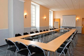 Queen Serenity Hotel