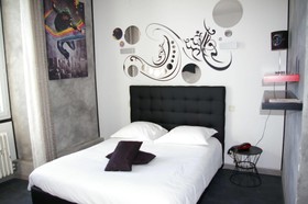 Queen Serenity Hotel