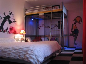 Queen Serenity Hotel