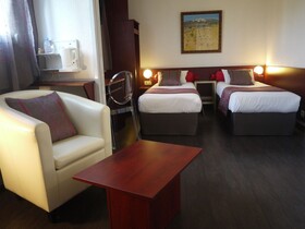 Kyriad Direct Rennes Ouest