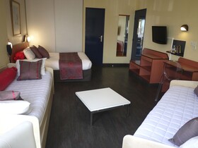 Kyriad Direct Rennes Ouest