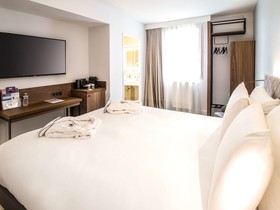 Mercure Rennes Place Bretagne Hotel