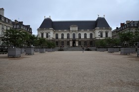 Mercure Rennes Place Bretagne Hotel