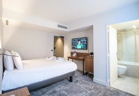 Mercure Rennes Place Bretagne Hotel