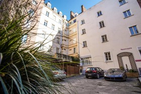 Mercure Rennes Place Bretagne Hotel