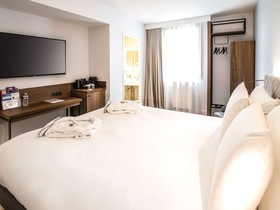 Mercure Rennes Place Bretagne Hotel