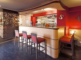 ibis Autun
