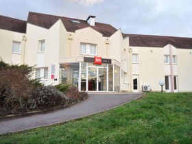 ibis Autun