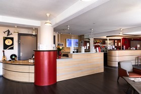 ibis Autun