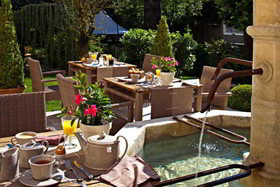 Hostellerie Le Cedre