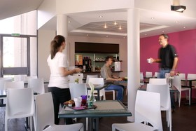 Hotel Kyriad Direct Macon Sud