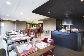 Hotel Campanile Dijon Est - Saint-Apollinaire