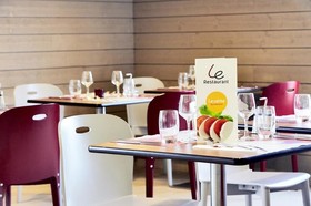 Hotel Campanile Auxerre - Moneteau