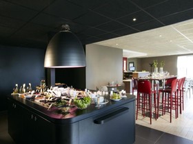 Hotel Campanile Auxerre - Moneteau