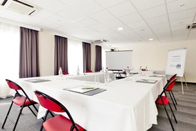 Hotel Campanile Auxerre - Moneteau
