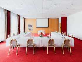 Mercure Nevers Pont de Loire Hotel