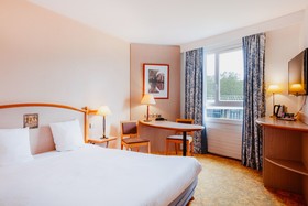 Mercure Nevers Pont de Loire Hotel
