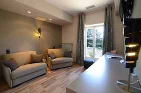 Hôtel Les Maritonnes Parc & Vignoble