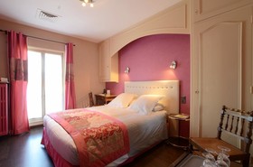 Hôtel Les Maritonnes Parc & Vignoble