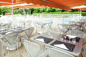 Novotel Mâcon North Highway du Soleil Hotel