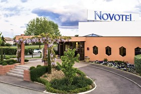 Novotel Mâcon North Highway du Soleil Hotel