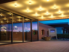 Novotel Mâcon North Highway du Soleil Hotel
