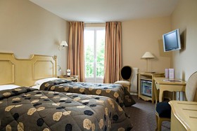 Hotel Campanile Chartres Centre Gare