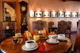 Hotel Campanile Chartres Centre Gare