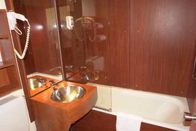 Brit Hotel Orléans St Jean de Braye – L’Antarès