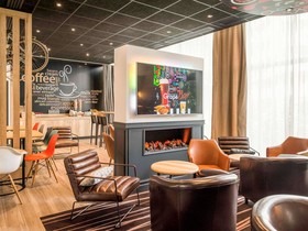 B&B HOTEL Orléans Centre Foch