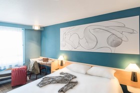 B&B HOTEL Orléans Centre Foch