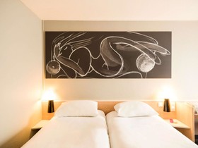 B&B HOTEL Orléans Centre Foch