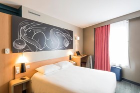 B&B HOTEL Orléans Centre Foch