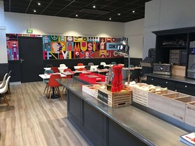 B&B HOTEL Orléans Centre Foch