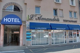 Logis Hôtel L'Amandois
