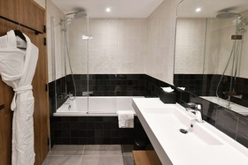 Golden Tulip Reims