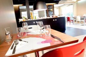 Hotel Kyriad Chalons En Champagne - Saint Martin